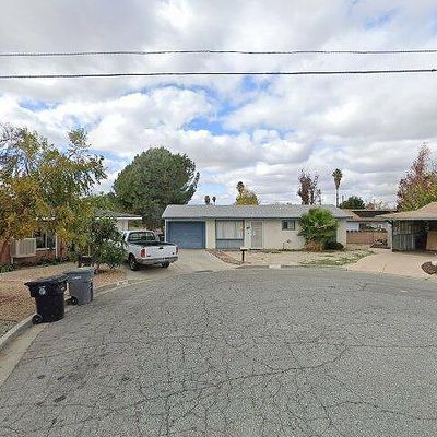 160 Vivian Ln, Hemet, CA 92543