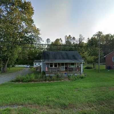 1699 W Pine St, Mount Airy, NC 27030