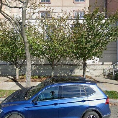 201 33 Shearwater Ct W #33, Jersey City, NJ 07305