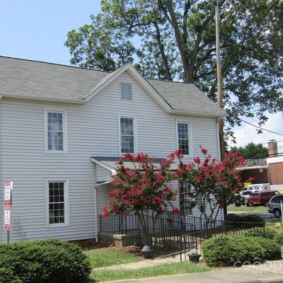 202 S Cedar St, Lincolnton, NC 28092