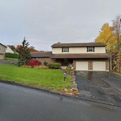 202 Templeton Dr, Scranton, PA 18519