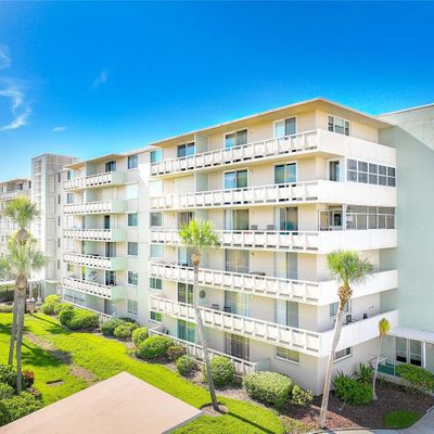 2020 N Atlantic Ave, Cocoa Beach, FL 32931