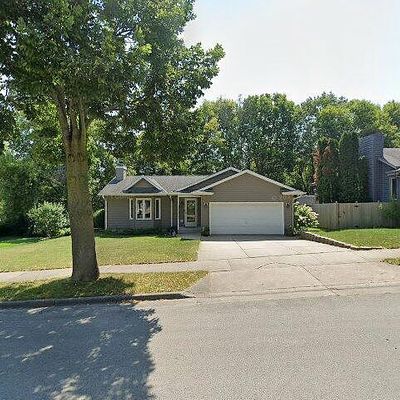 203 Cambridge Ave, Waukesha, WI 53188