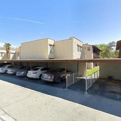 2040 Avenue J13 Apt 3 W, Lancaster, CA 93536