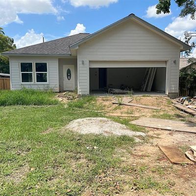 206 S Brownell St, La Porte, TX 77571