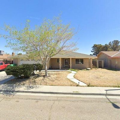 206 S Locust St, Ridgecrest, CA 93555