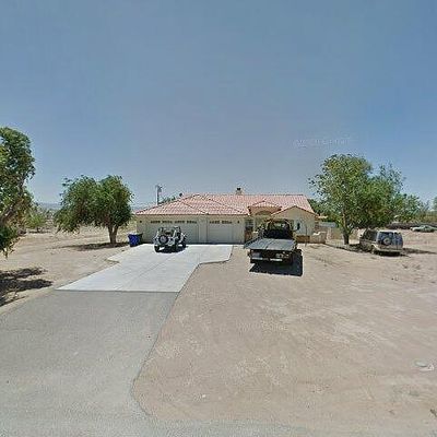 20967 South Rd, Apple Valley, CA 92307