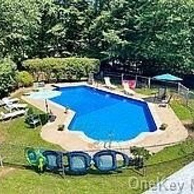 21 Cairngorm Rd, New City, NY 10956