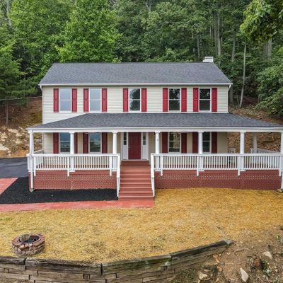 2112 Gore Dr, Haymarket, VA 20169