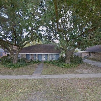 217 Presbytere Pkwy, Lafayette, LA 70503