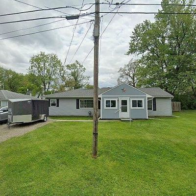 2196 E Williamson St, Burton, MI 48529