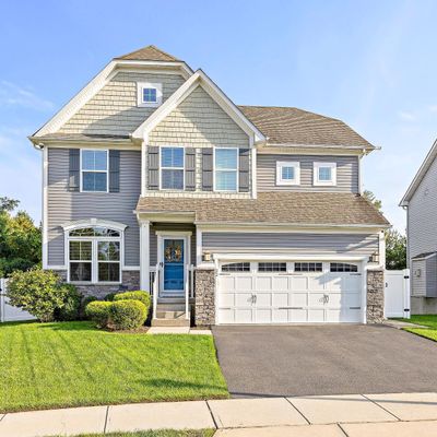 22 Imlay Ln, Farmingdale, NJ 07727