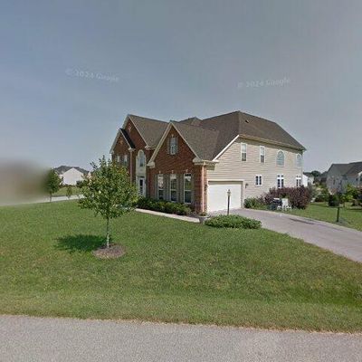 19242 Sharon Dr, Hagerstown, MD 21742