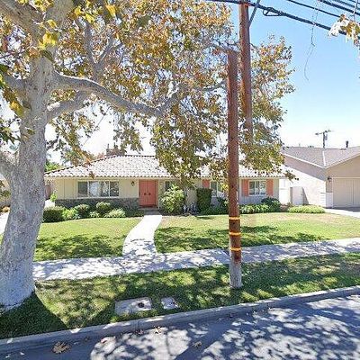 1924 N Baker St, Santa Ana, CA 92706