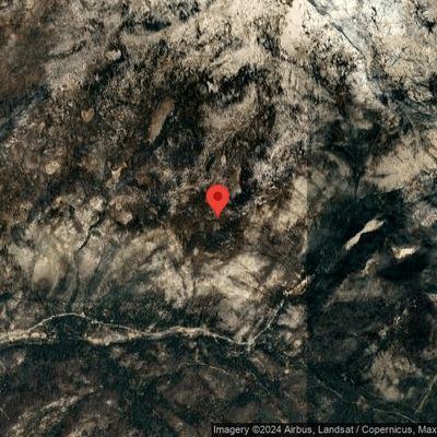 2 Forni Creek Trl, Kyburz, CA 95720