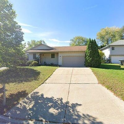 2 Ward Ct, Madison, WI 53713