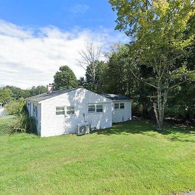 2 Zeller Ave, Plainville, MA 02762