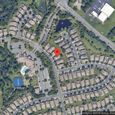 200 Stone Manor Dr, Somerset, NJ 08873