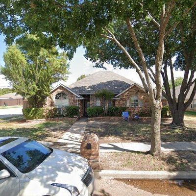 2340 Penrose Dr, Mesquite, TX 75150