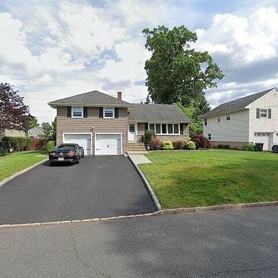 240 Denman Rd, Cranford, NJ 07016