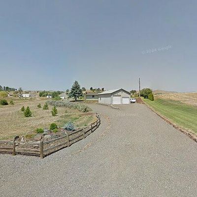 241 Heysman Rd, Selah, WA 98942