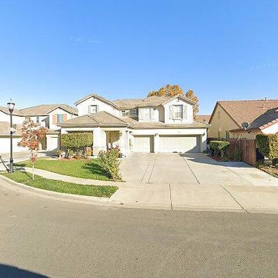 242 Durer Dr, Patterson, CA 95363