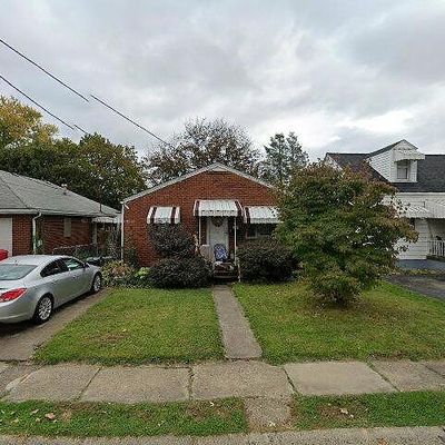 2214 Adams St, Natrona Heights, PA 15065