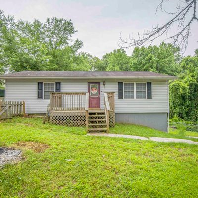 227 Jackson Dr, Harriman, TN 37748