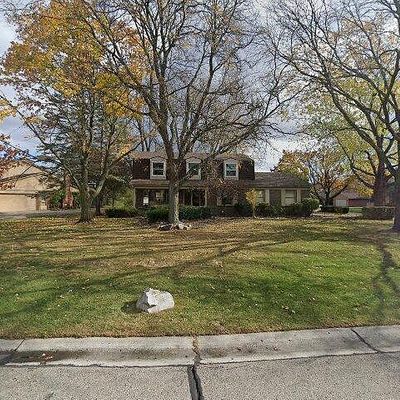 29110 Lake Park Dr, Farmington Hills, MI 48331