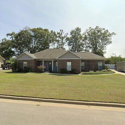 297 Chase Ridge Dr, Dothan, AL 36301