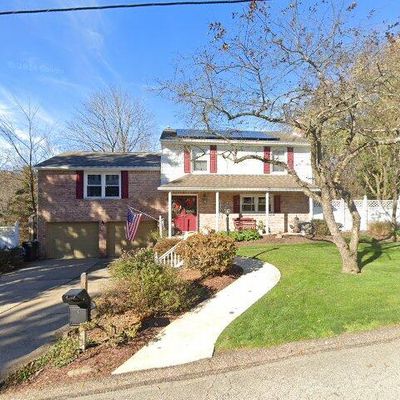 3 Rushmore Dr, Pittsburgh, PA 15235