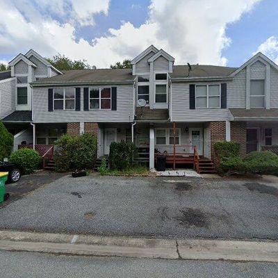 30 Ashley Dr, New Castle, DE 19720