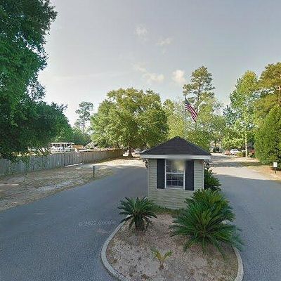 302 Riverbend Dr, Mobile, AL 36605