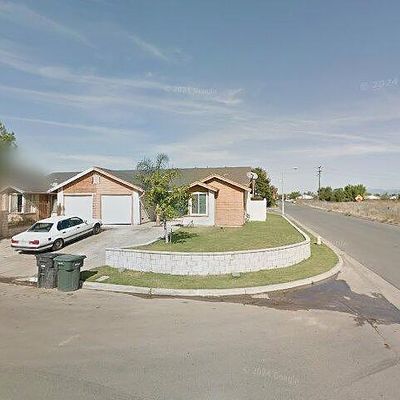 302 Red Cedar Pl, Perris, CA 92570