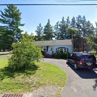 303 Manahawkin Trl, Browns Mills, NJ 08015