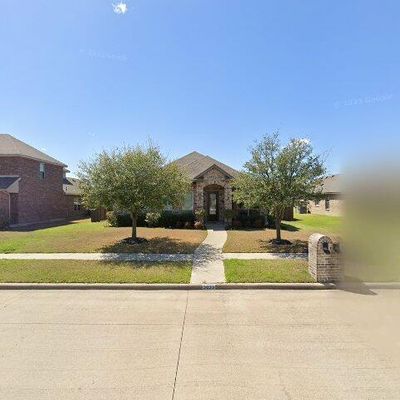 3033 Carlton Pkwy, Waxahachie, TX 75165