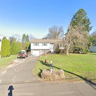 31 N Traymore Ave, Warminster, PA 18974