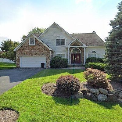 31 Ramapo Mountain Dr, Wanaque, NJ 07465