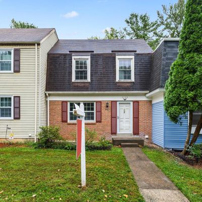 3109 Pebble Hill Ln, Fairfax, VA 22031