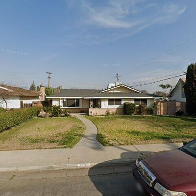 2620 Emerald St, Bakersfield, CA 93304