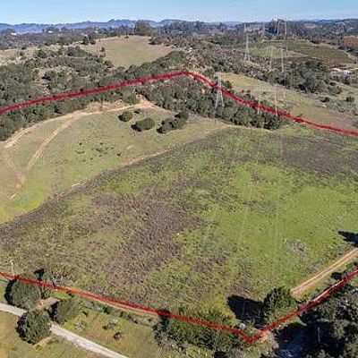 27 Long Valley Rd, Castroville, CA 95012