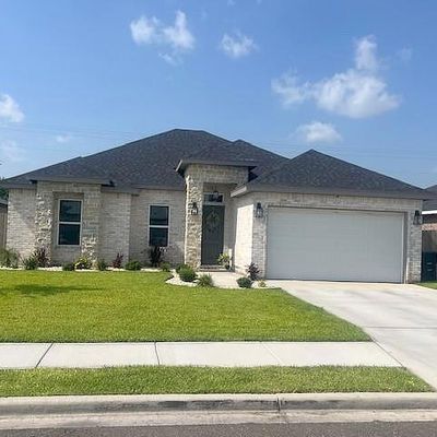 2710 E Bella Vista Avenue E, Alton, TX 78573