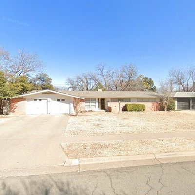 2710 55 Th St, Lubbock, TX 79413