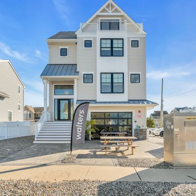 28 3rd Avenue, Ortley Beach, NJ 08751