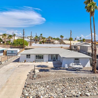 2810 Poseidon Dr, Lake Havasu City, AZ 86404