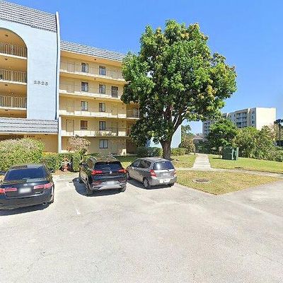 2828 Tennis Club Dr #403, West Palm Beach, FL 33417