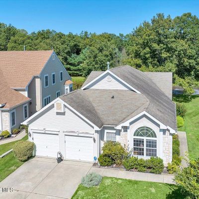 35 Shadow Creek Ct, Jackson, NJ 08527