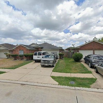 3626 Greenleaf Lodge Ln, Fresno, TX 77545