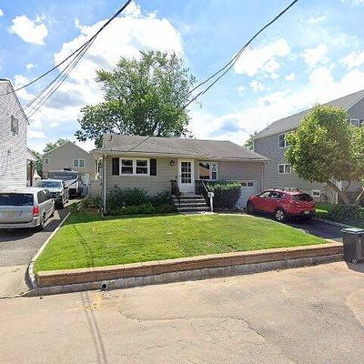 312 New York Ave, Clark, NJ 07066