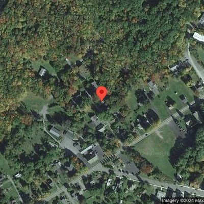 33 Patterson St, Waymart, PA 18472